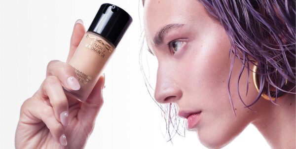 DISCOVER M·A·C STUDIO FOUNDATIONS