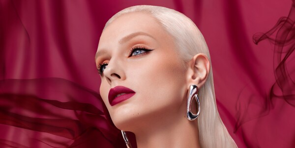 POWDER KISS LIPSTICK VELVET BLUR SLIM STICK