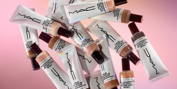 ΝΕΟ STROBE DEWY SKIN TINT